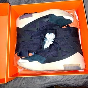 Nike Fear of God exclusive sneakers